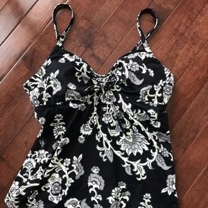 LANDS END TANKINI SIZE 8